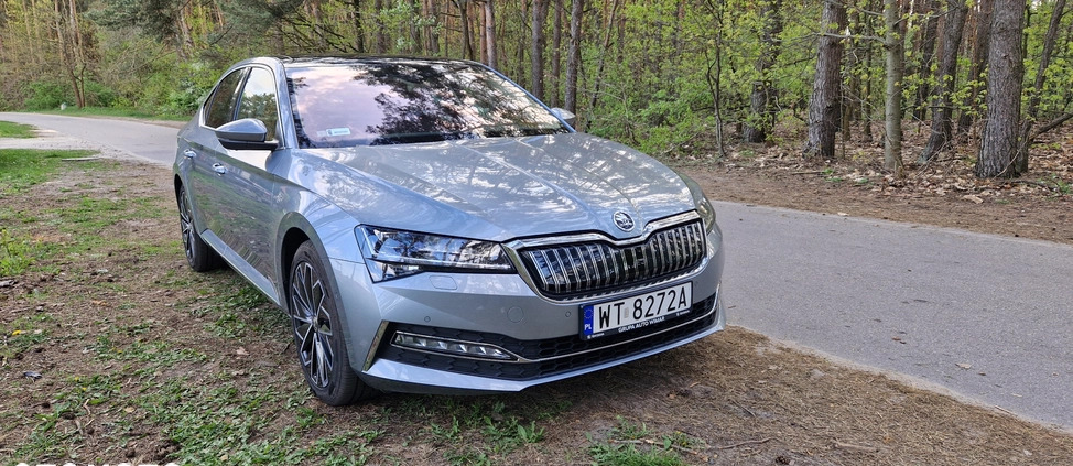 Skoda Superb cena 125000 przebieg: 62000, rok produkcji 2020 z Warszawa małe 106